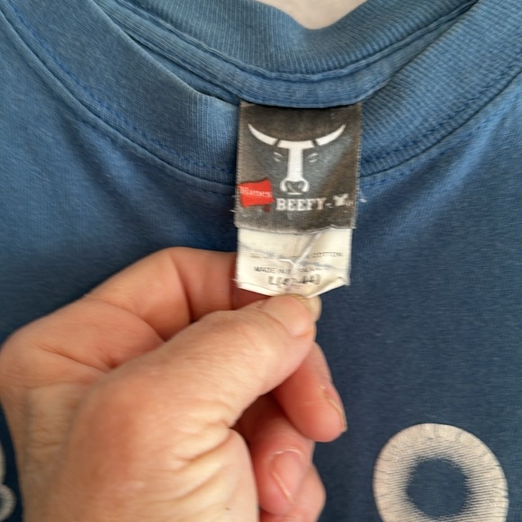 VINTAGE Lawrence Welk blue Tshirt with emblem on front. Men’s Lge (42-44). - Picture 6 of 6